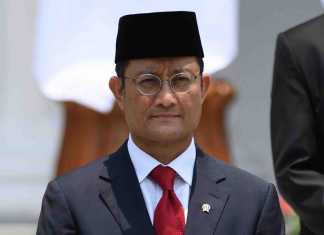 Mensos, Juliari P Batubara