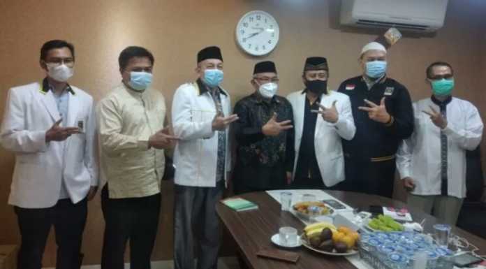 Mohammad Idris di Kantor DPD PKS Depok.