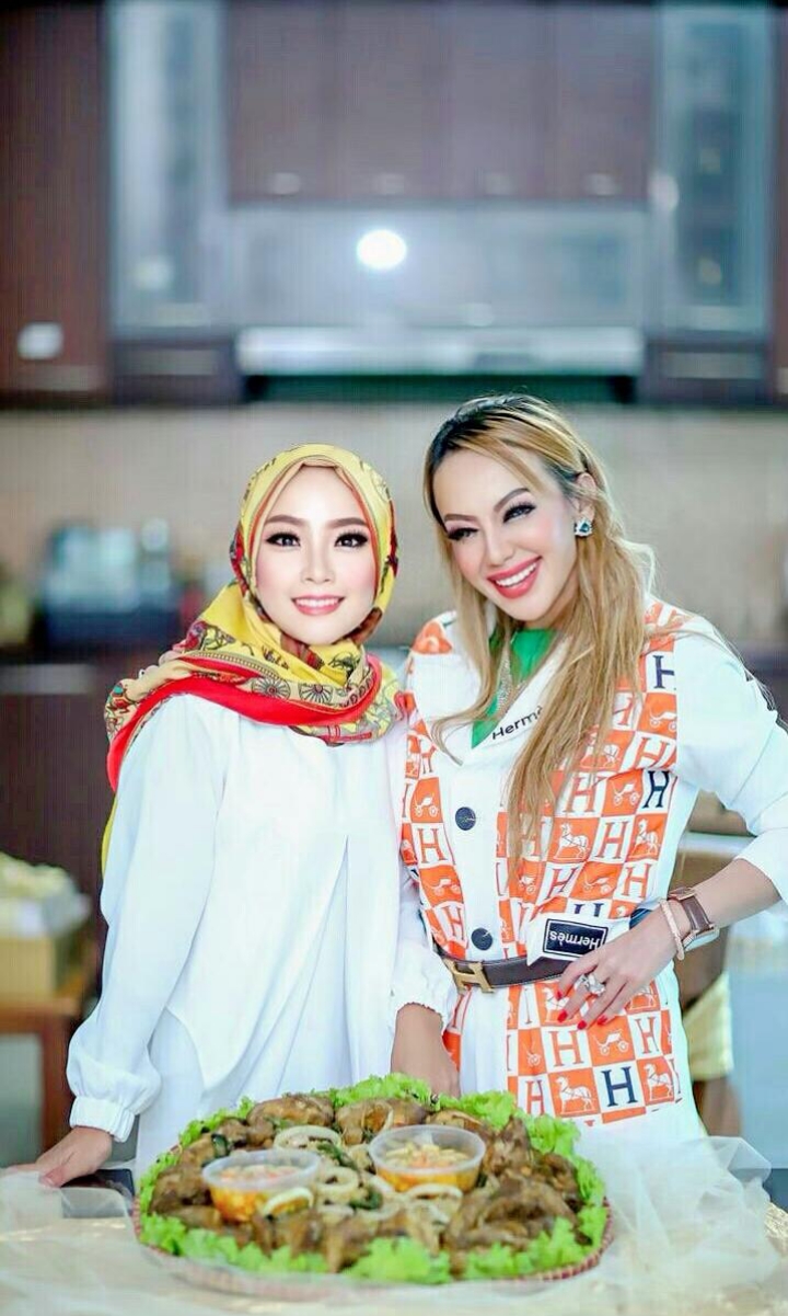 Dari Brand Ambassador Desain Interior juga merintis Bisnis Kuliner Dua Sultan Catering