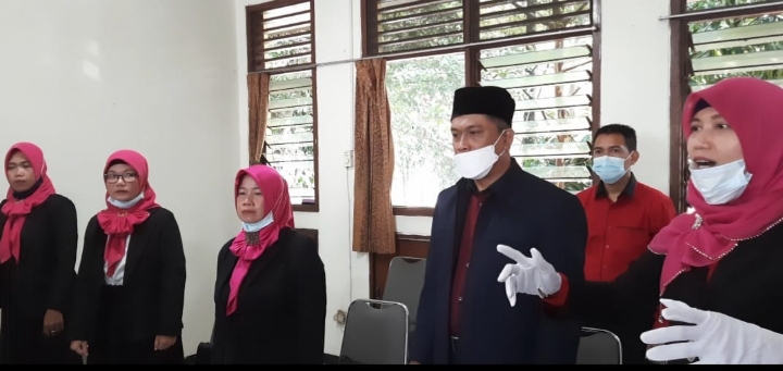 Kumandang Lagu Indonesia Raya Tiga Stanza di Prosesi Akad Nikah