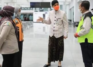 Gubernur Jawa Tengah Ganjar Pranowo sidak di Bandara Jenderal Ahmad Yani